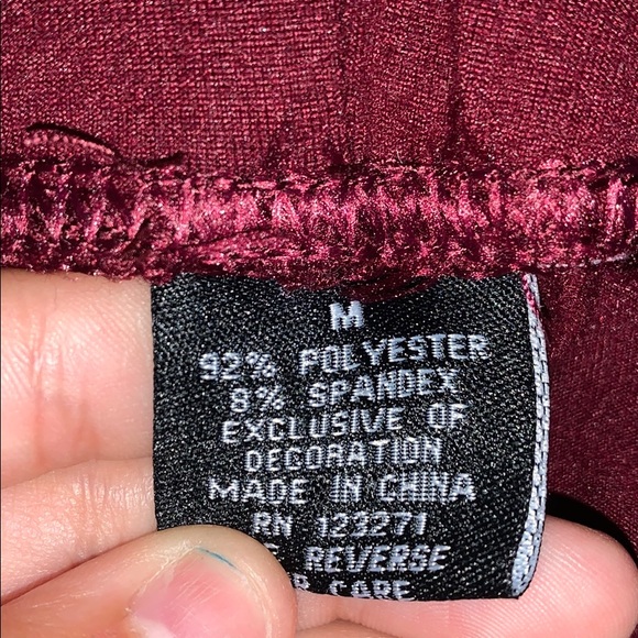 Burgundy tights. - Picture 2 of 3